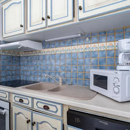 Lejlighed Helios By Interhome Le Lavandou
