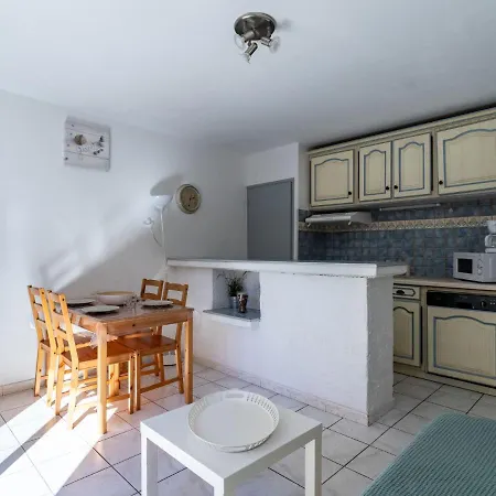 Lejlighed Helios By Interhome